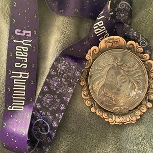 RunDisney Haunted Mansion 5k Medal